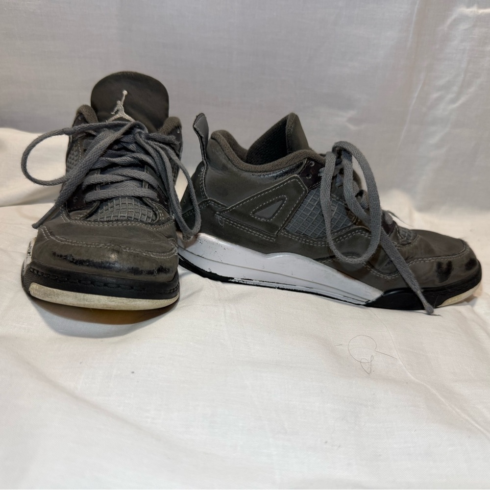 Nike air Jordan 4 retro Sneakers kids size 13C
